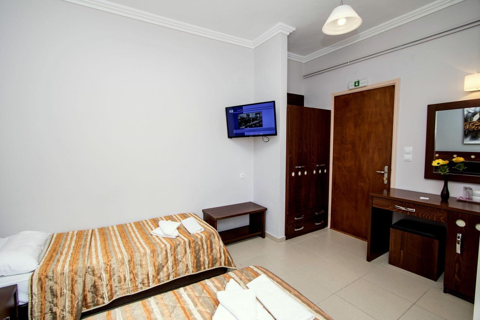Semiramis Guesthouse Adamantas  Exteriör bild