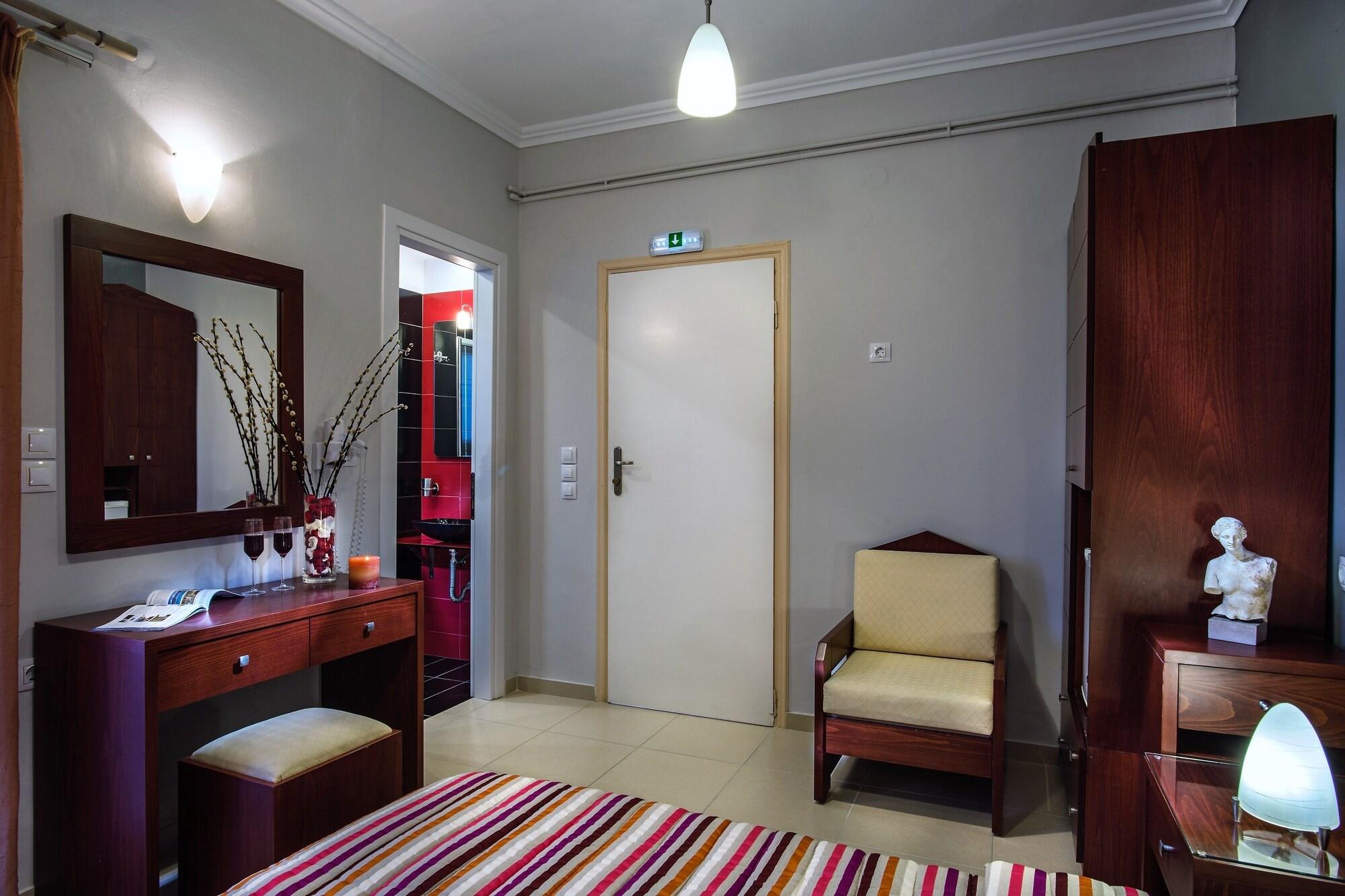 Semiramis Guesthouse Adamantas  Exteriör bild